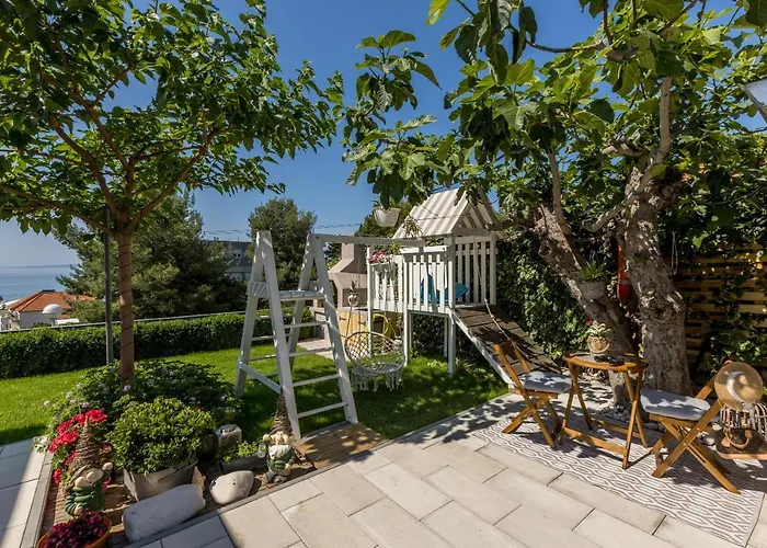 Katess With Heated Pool * スプリト