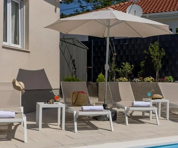 Katess With Heated Pool ヴィラ *