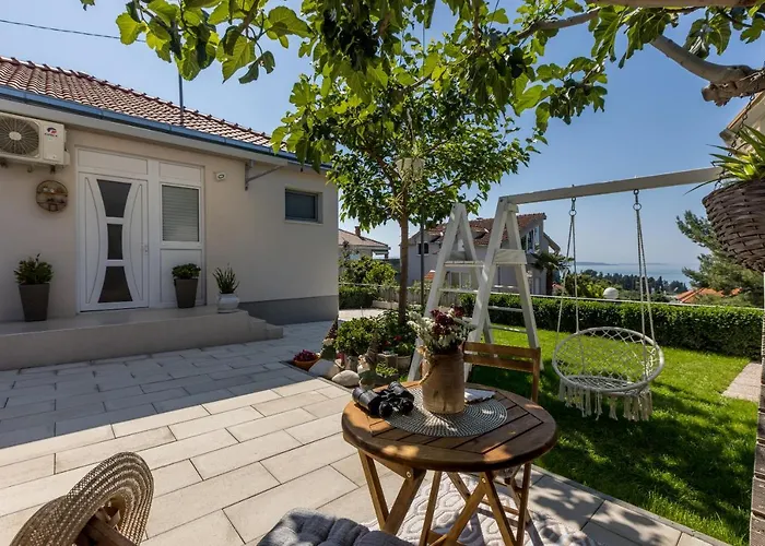 Katess With Heated Pool ヴィラ *