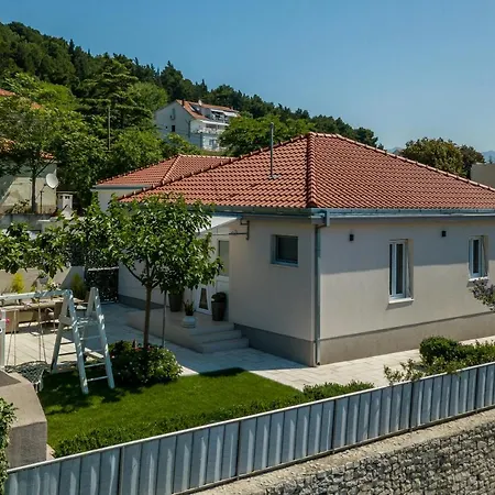 Villa Katess With Heated Pool