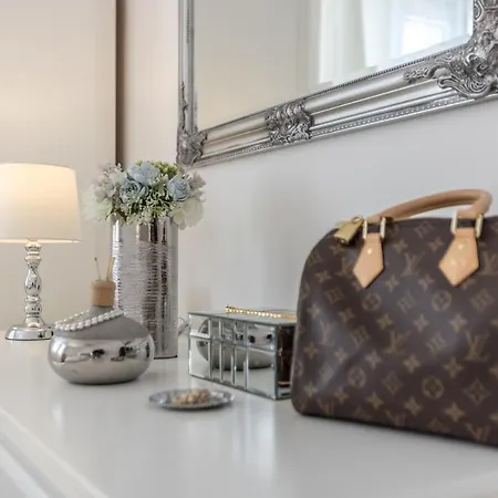 Katess With Heated Pool * Split